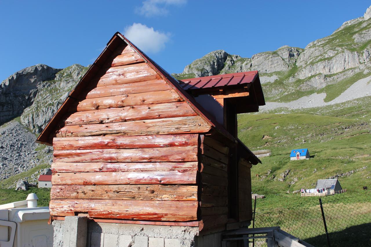 Rural Household Minic - Kapetanovo Jezero Hostel Kolasin Bagian luar foto